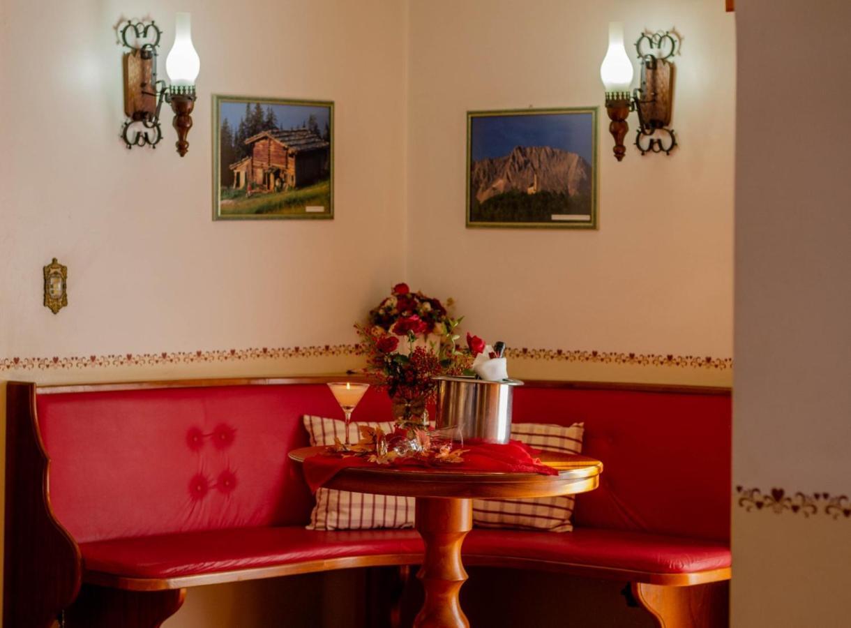 Hotel Tirol Трези-Тилиас Экстерьер фото